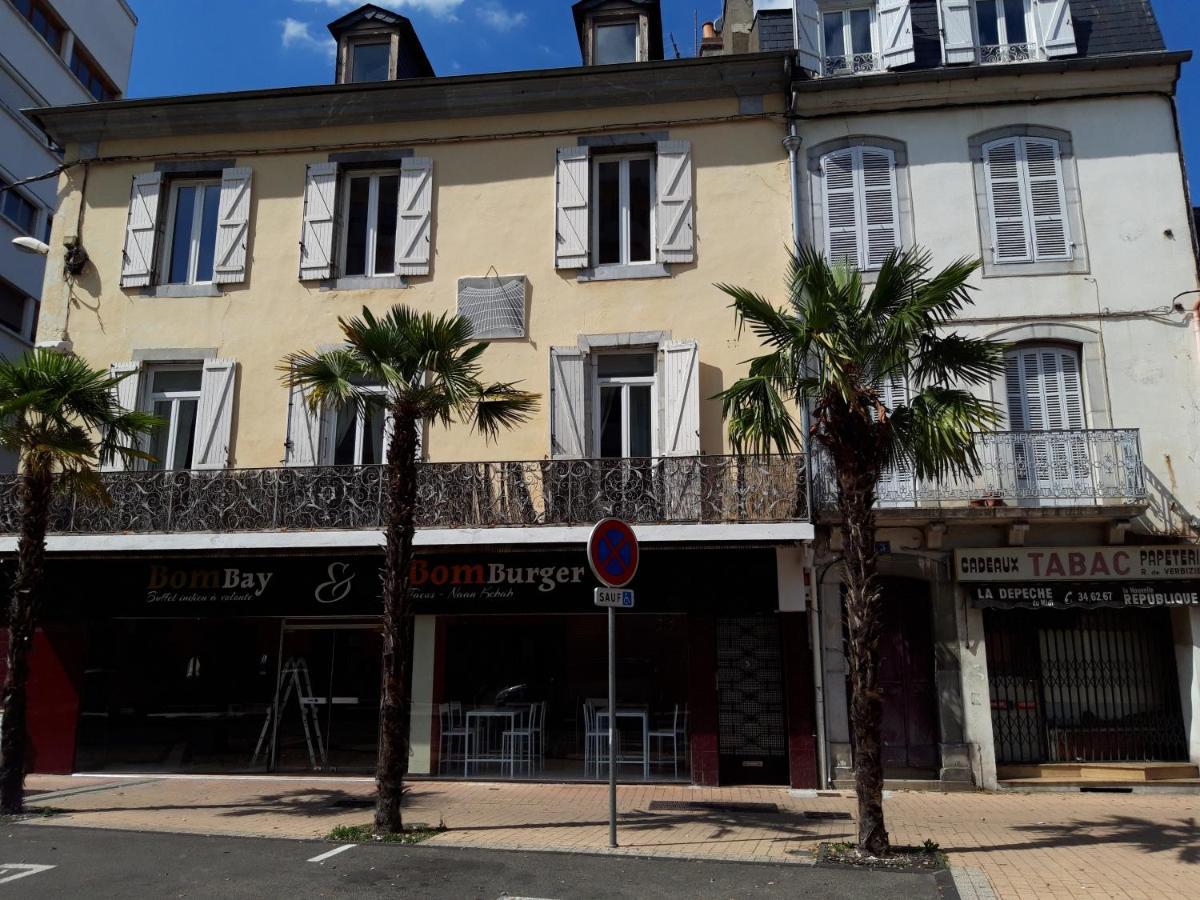 Appartement Hypercentre Tarbes - 2 Grandes Chambres Luaran gambar