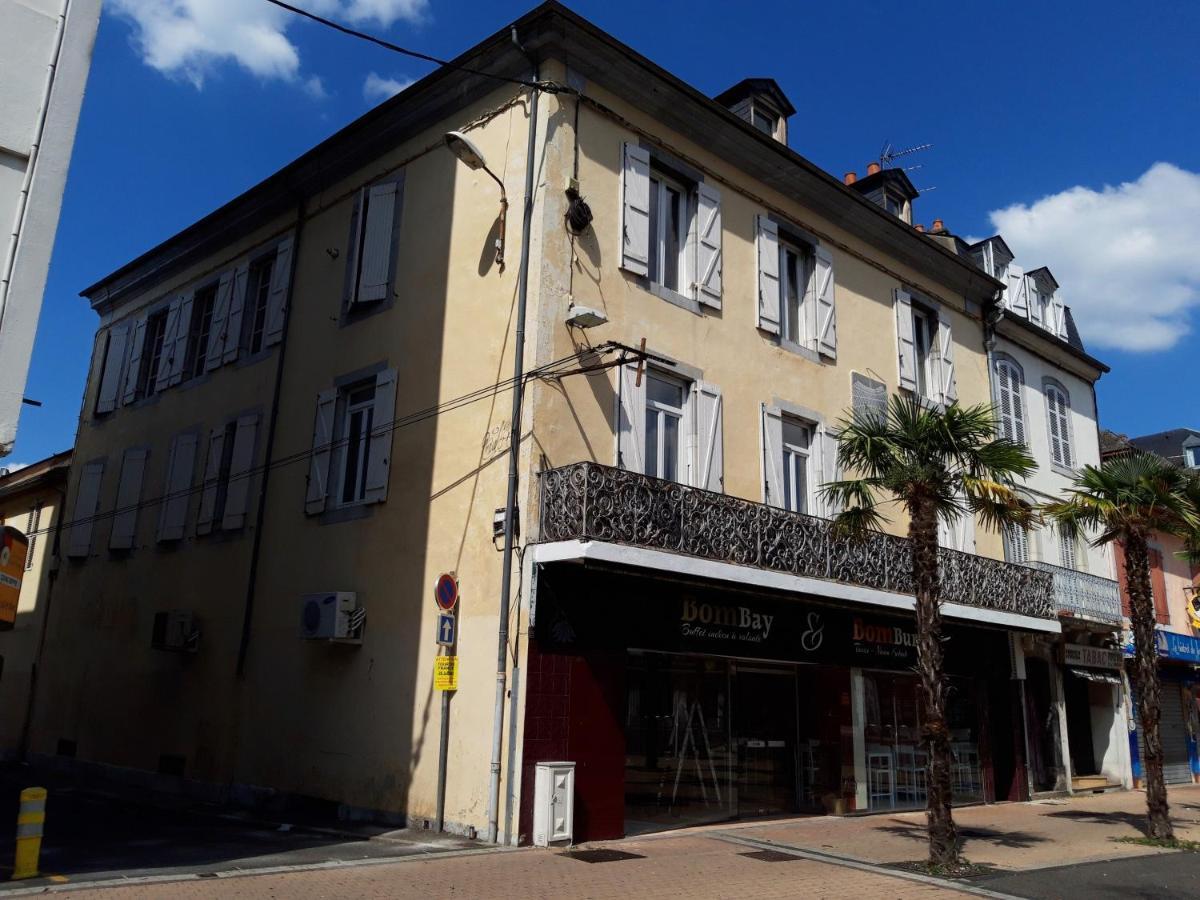 Appartement Hypercentre Tarbes - 2 Grandes Chambres Luaran gambar