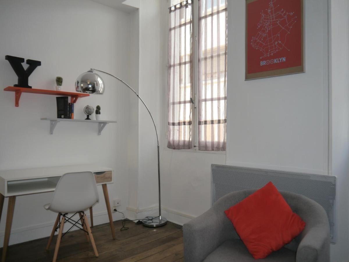 Appartement Hypercentre Tarbes - 2 Grandes Chambres Luaran gambar