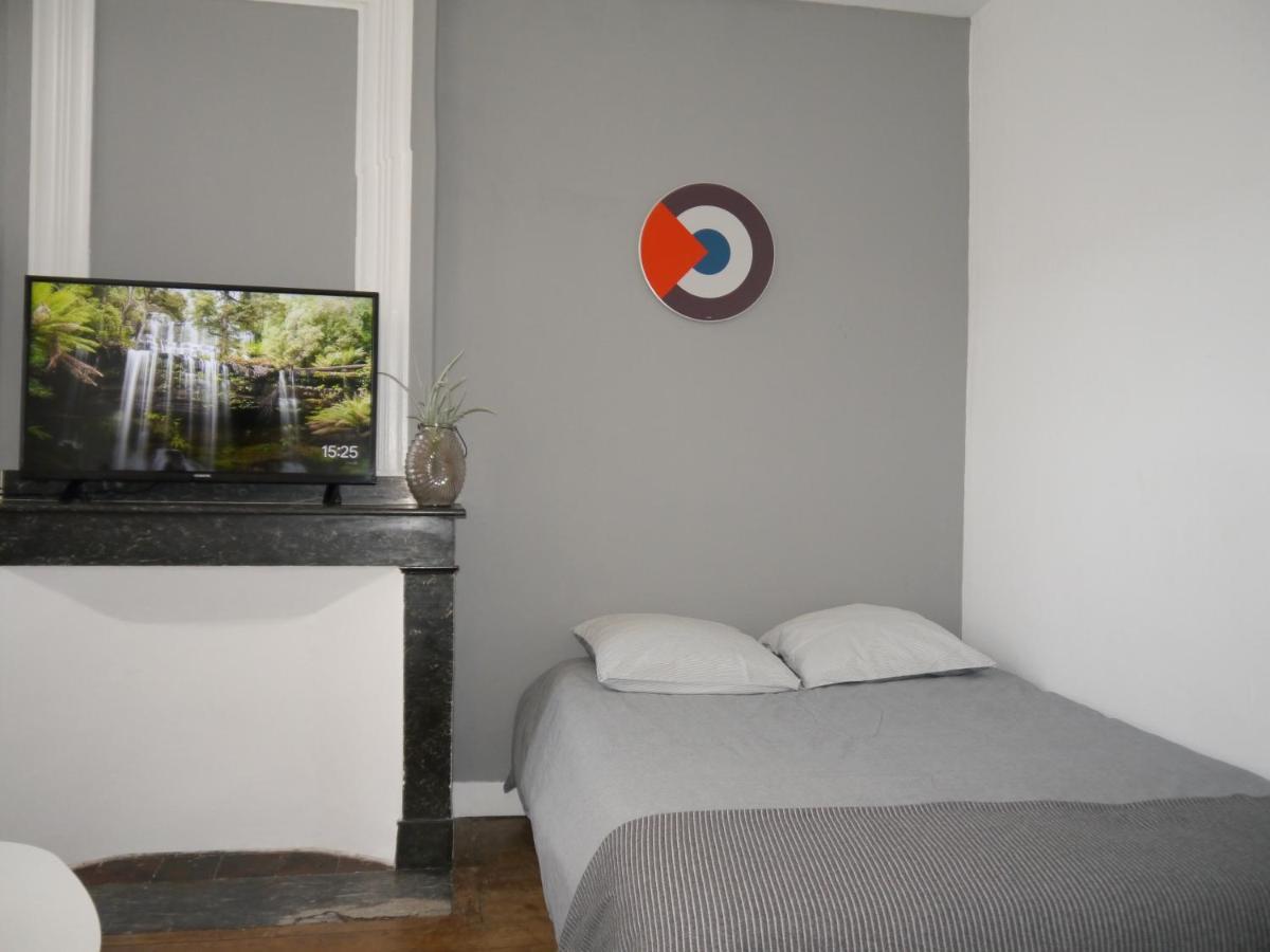 Appartement Hypercentre Tarbes - 2 Grandes Chambres Luaran gambar